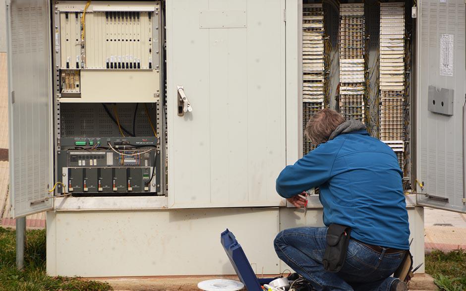 cherche électricien Montreuil